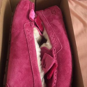 Authentic Ugg flats . **Never worn